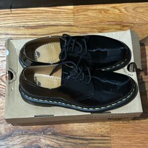 1461 WOMEN'S PATENT LEATHER OXFORD SHOES